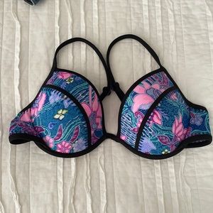 Floral paisley 34D Victoria’s Secret bikini top